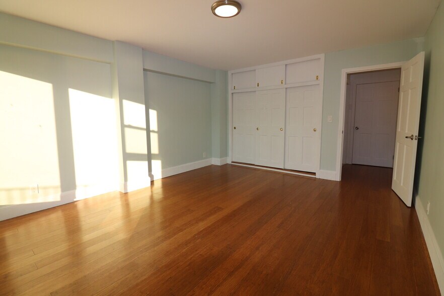 Building Photo - 131 Sewall Ave