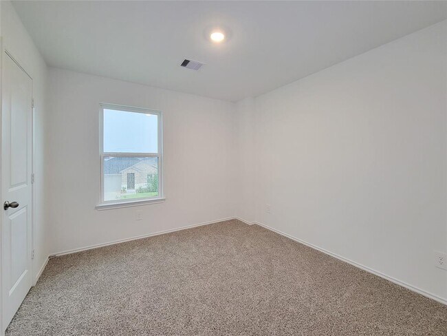 Building Photo - 27410 Oasis Rdg Dr