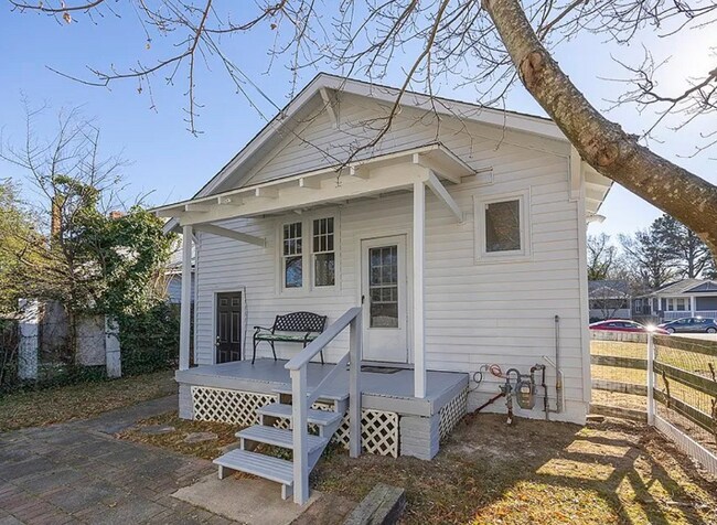 Building Photo - 3005 Decatur St