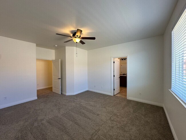 Building Photo - Beautiful Cold Springs Home