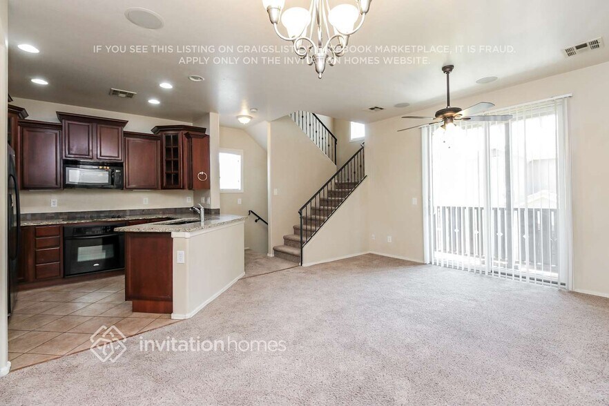 Building Photo - 5614 S 21st Pl