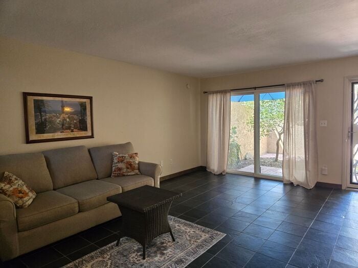 Building Photo - 8422 N Central Ave