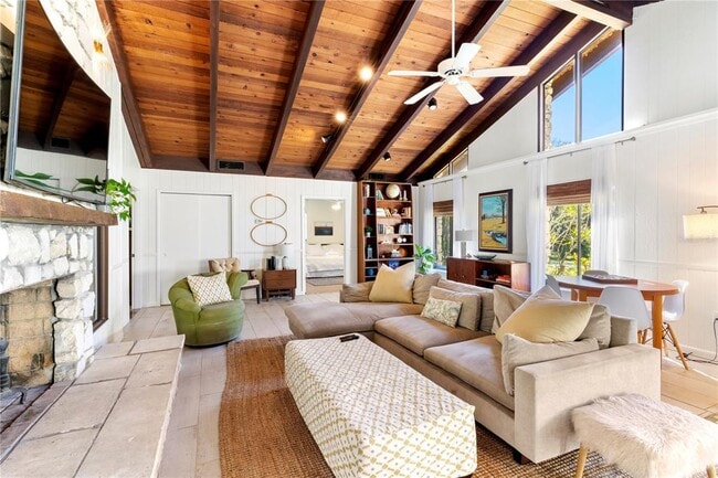 Building Photo - 804 Pennsylvania Way