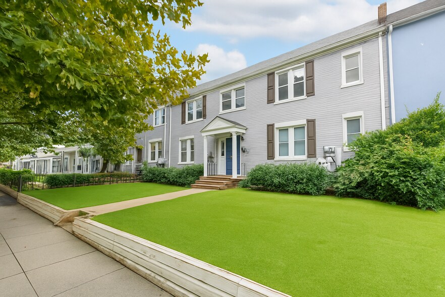 Building Photo - 1613 F St NE