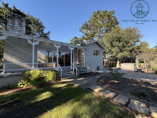 Building Photo - Charming Three Bedroom Hatton Fields Home
