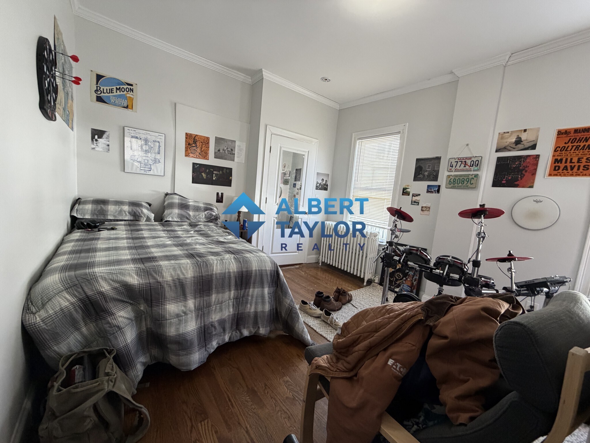 Building Photo - 10 Greylock Rd