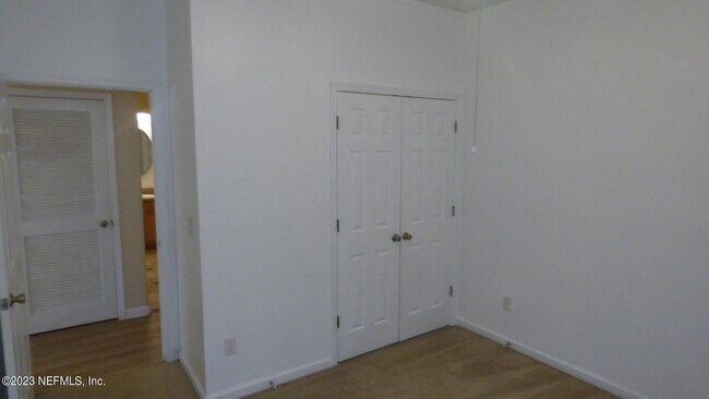 Building Photo - 12301 Kernan Forest Blvd