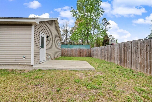 Building Photo - 28 Sudai St