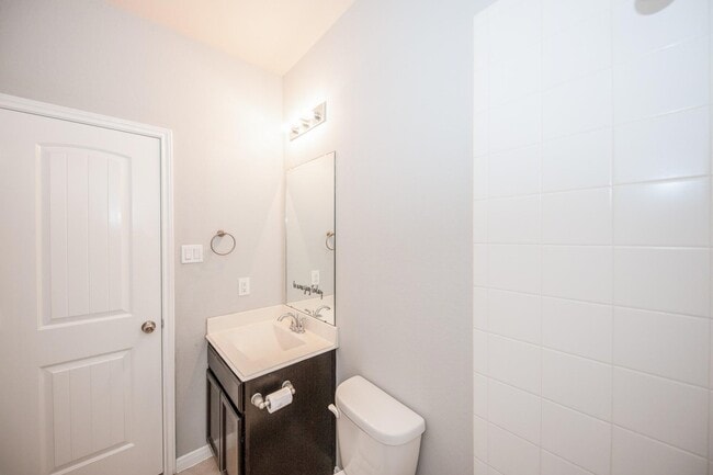 Building Photo - 9531 McDowell Dr