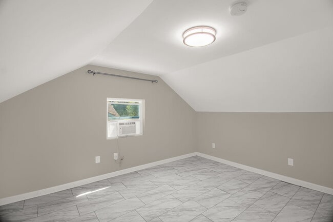 Building Photo - 2510 Harley Dr