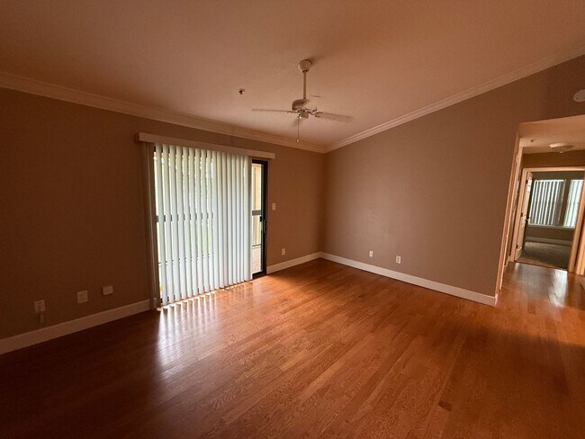 Building Photo - 4053 Crockers Lake Blvd