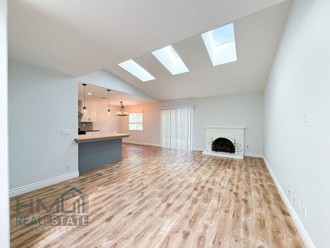 Building Photo - Homes Management - 3bd, 2ba SFH For Rent