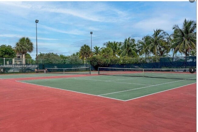 Building Photo - 14501 N Kendall Dr