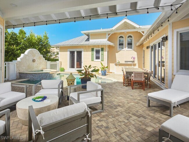 Building Photo - 165 Broad Ave S