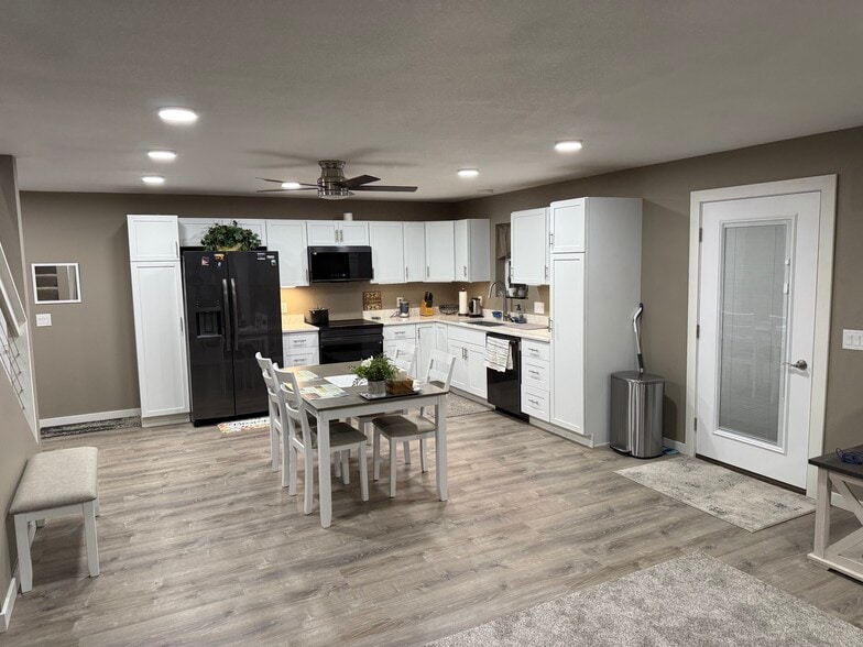 Building Photo - 5030 Township Rd 123