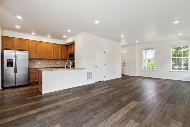 Building Photo - Fort Collins Lifestyle Exemplified by this 2 Bed, 2.5 Bath Paired Home!