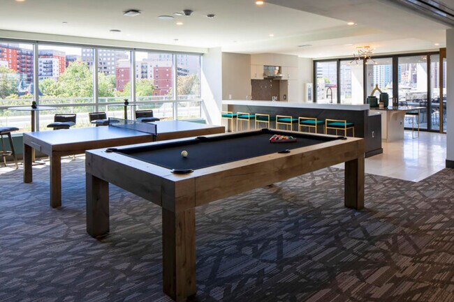 Building Photo - 2100 Welton St