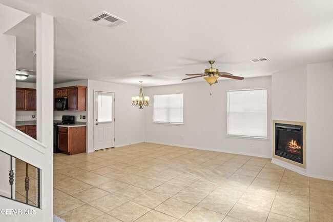 Building Photo - 5376 Jose Duran Ln