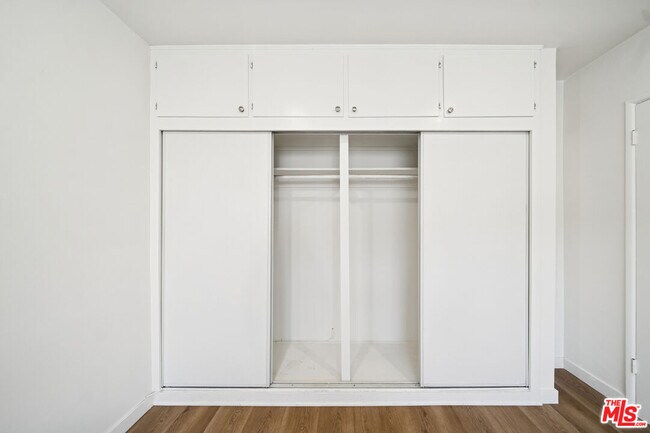 Building Photo - 1206 Hayworth Ave