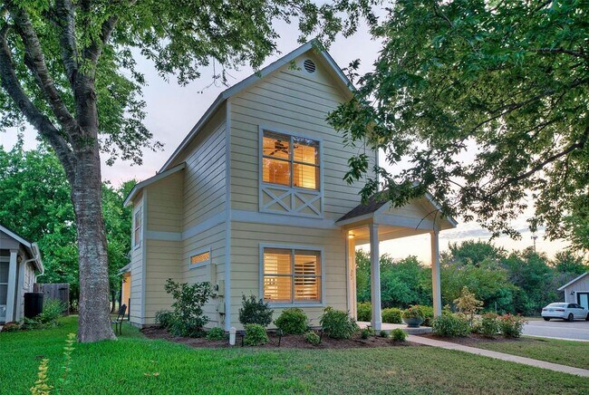 Building Photo - 301 Windridge Village Cove