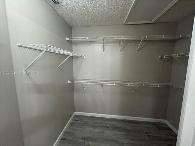 Building Photo - 16120 Opal Creek Dr