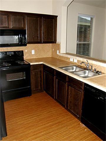 Building Photo - 342 Schirra Ct