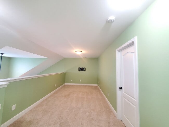 Building Photo - Gorgeous Home In Turnberry Subdivision