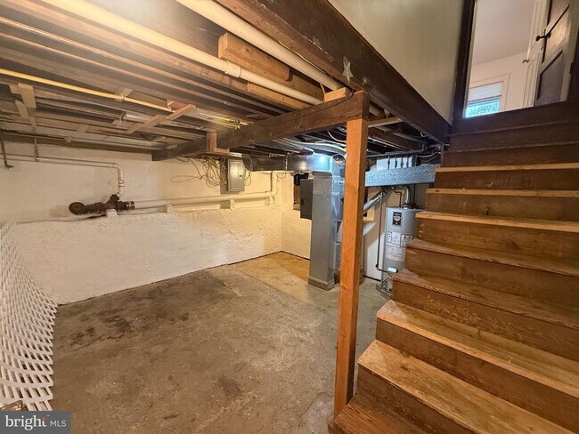 Building Photo - 1740 Arnold Ave