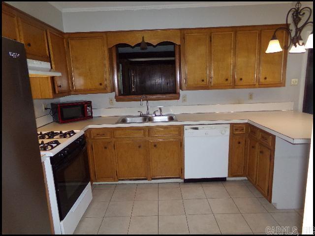 Building Photo - 5813 La Mirado Dr