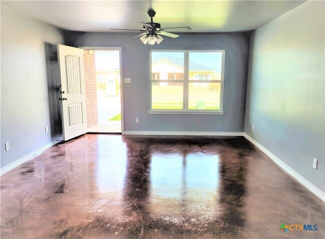 Building Photo - 1810 Castroville Trl