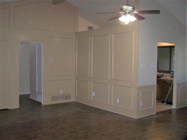 Building Photo - 827 Meandering Way