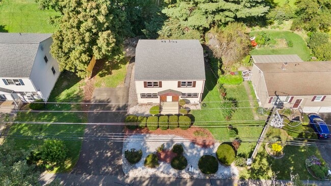 Building Photo - 675 Millville Ave