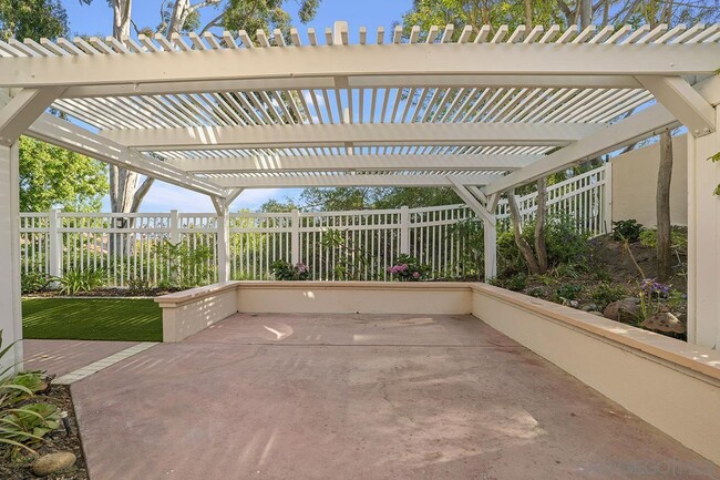 Building Photo - 4485 Sunset Bluffs Way