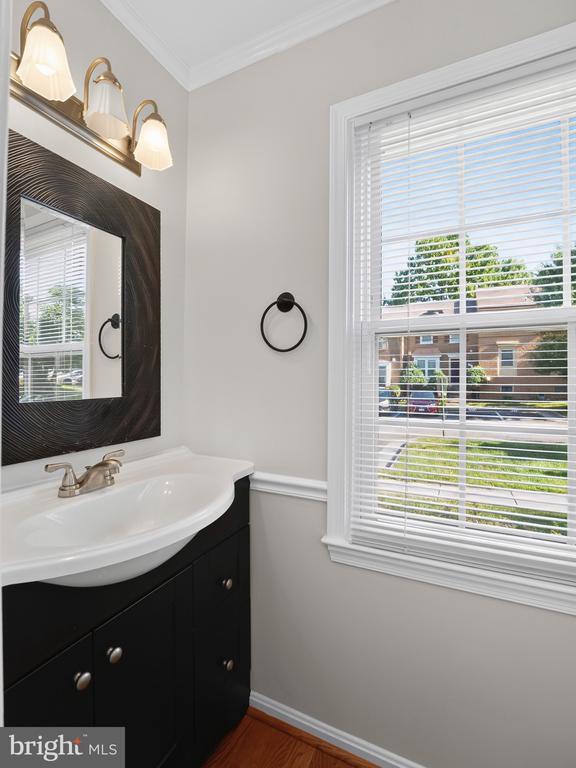Building Photo - 7740 Bristol Square Ct