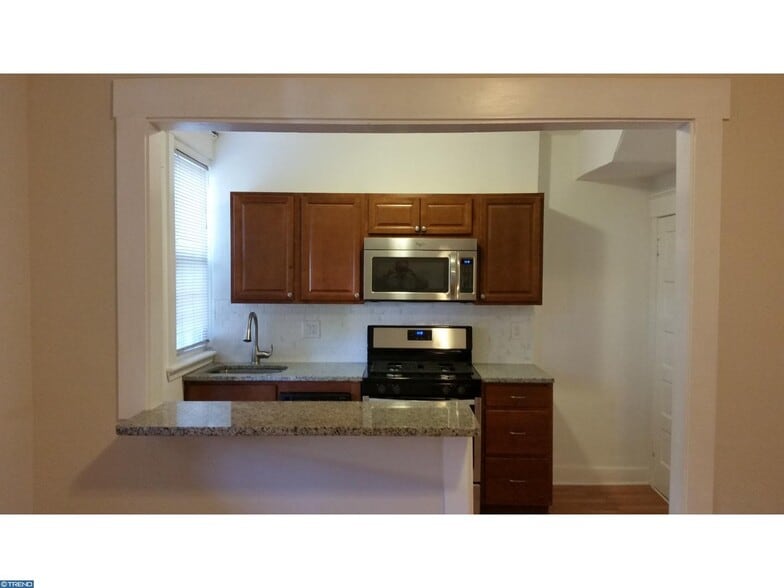 Building Photo - 31 Cherry Street