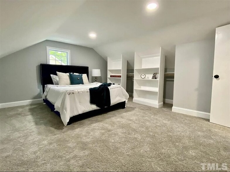 Building Photo - 2736 Holloway St