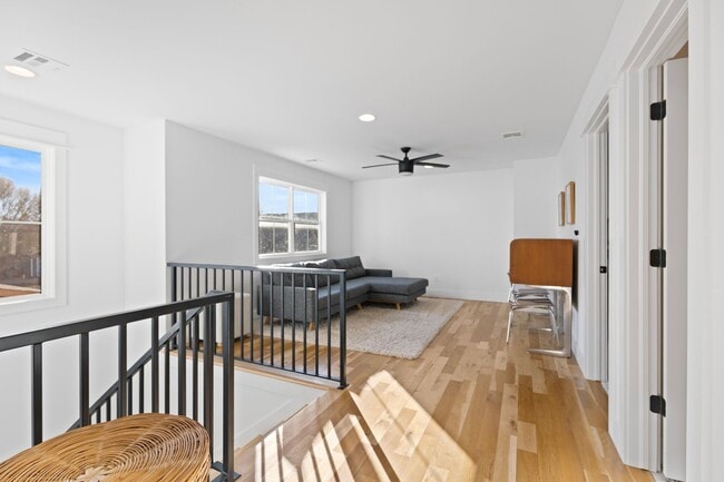 Building Photo - Luxury Rental in the Heart of the Rose District