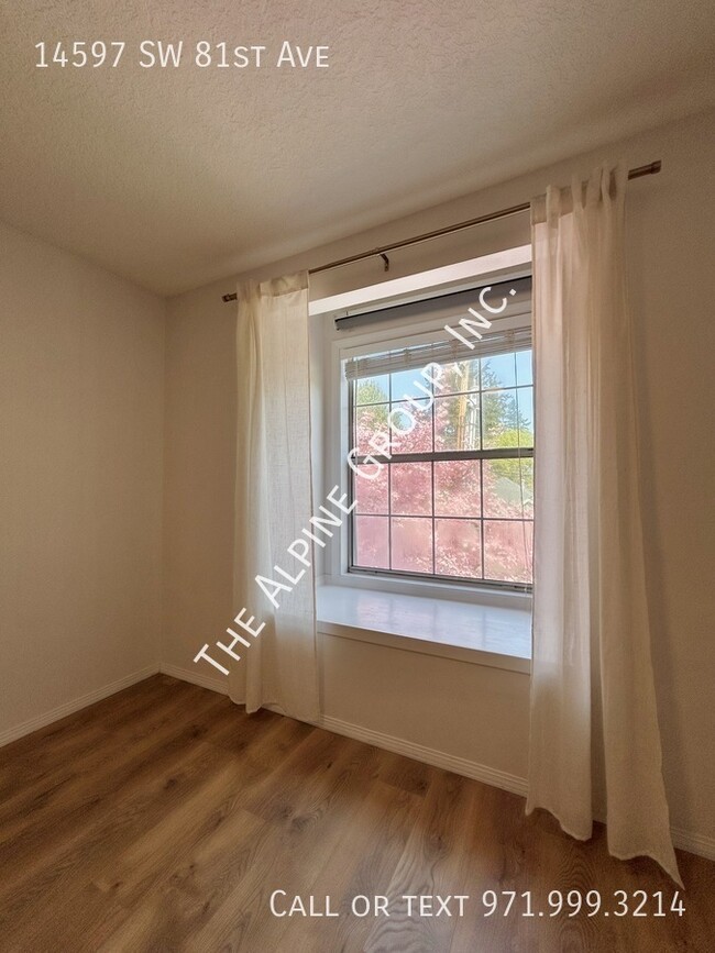Building Photo - 14597 SW 81st Ave