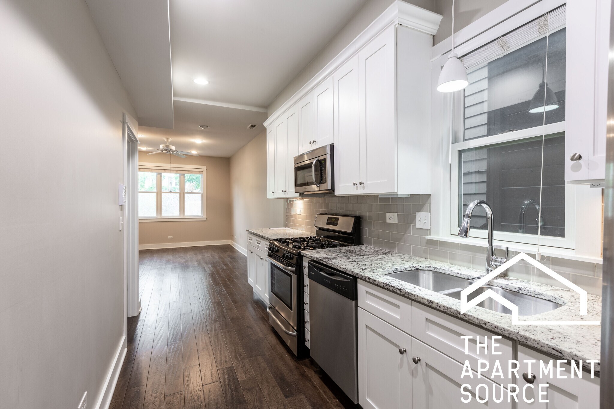 Building Photo - 2449 N Ashland Ave