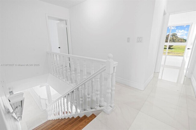 Building Photo - 6795-6793 Brookline Dr