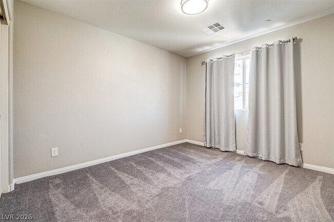 Building Photo - 73 Alamere Falls Dr