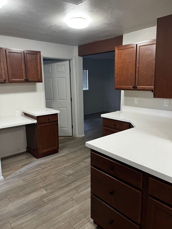 Building Photo - Unfurnished, 1-year long-term rental