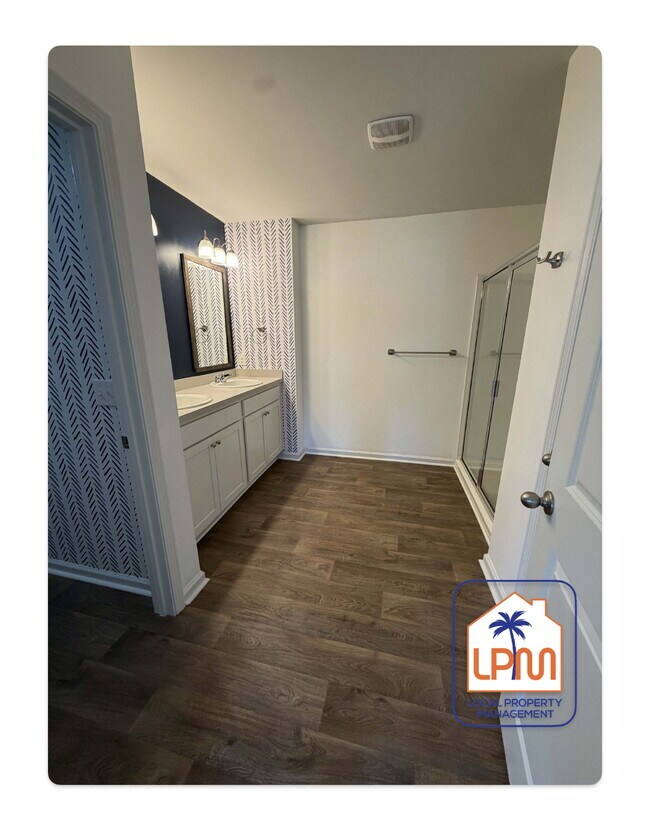 Building Photo - Beautiful and spacious 5-Bedroom Home in Convenient Okatie Location