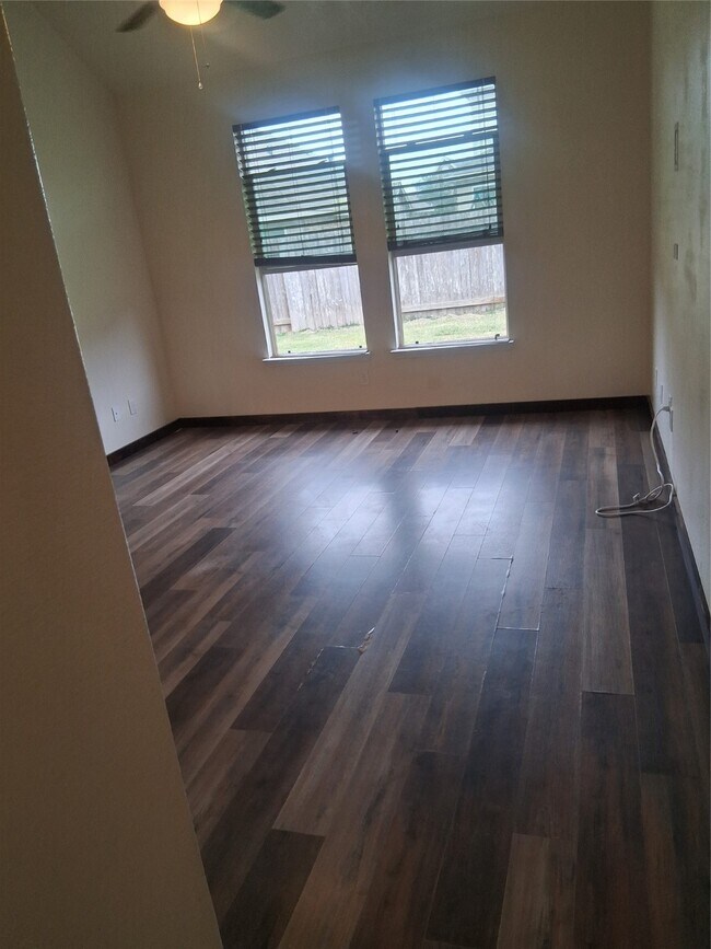 Building Photo - 13610 Spectacled Bear