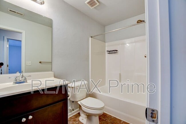 Building Photo - 4164 Reid St