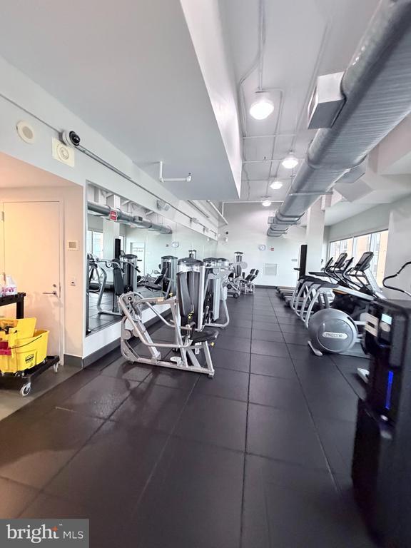 Building Photo - 2001 15th St N