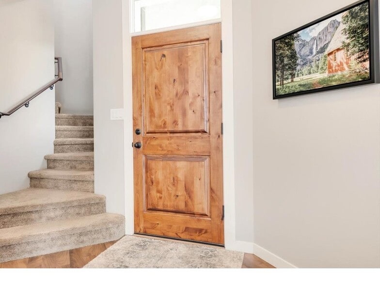 Entry - 2513 NE 131st Ct