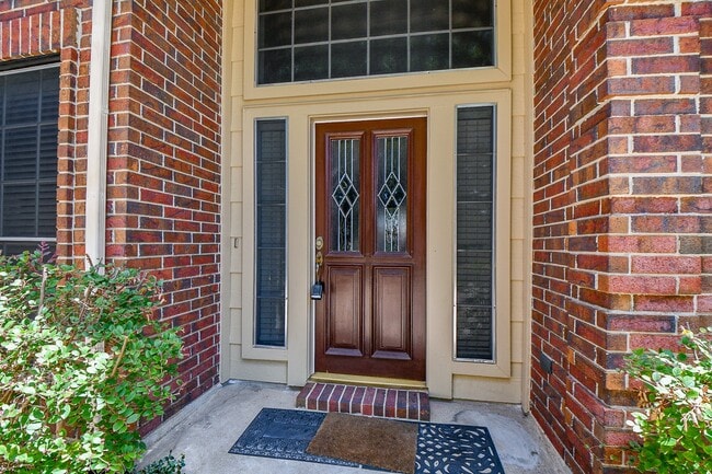 Building Photo - 6335 Oakburl Ln