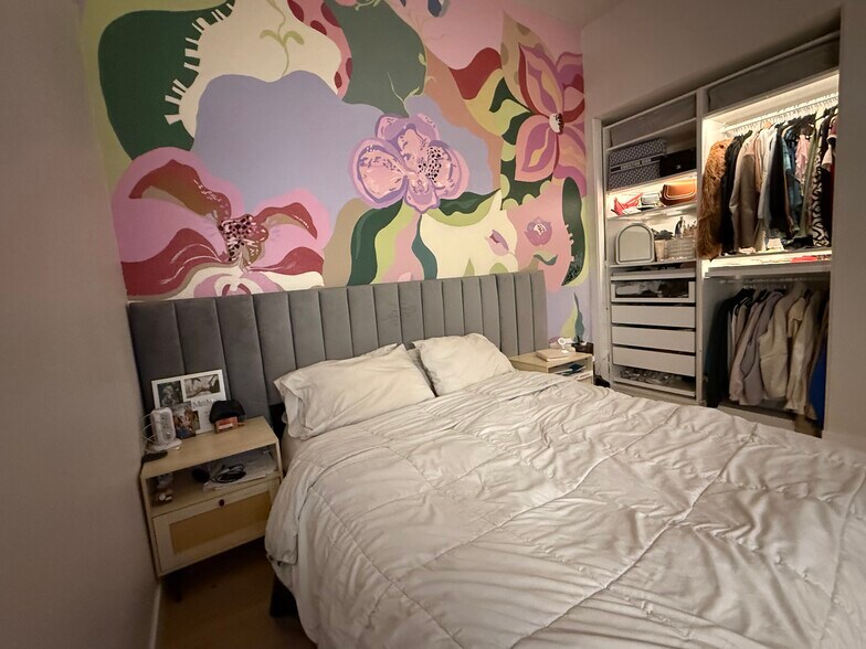 Building Photo - 2109 Northshore Dr