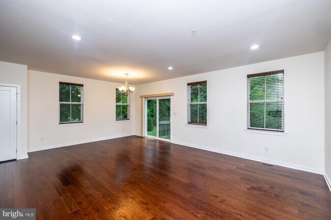 Building Photo - 401 Wynstone Ct